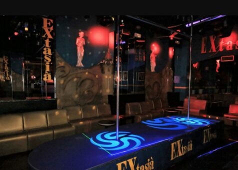 EXTASIA-DISCO-TOPLESS-Club-Milano-Italy (1)