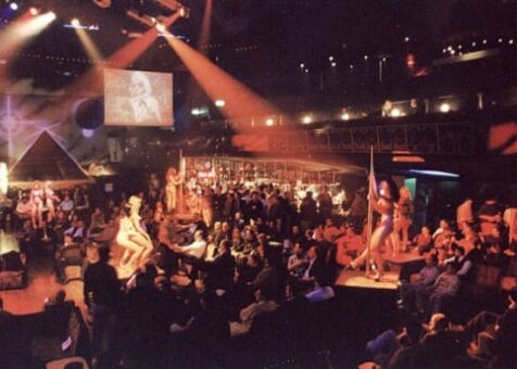 STRIPTEASE-Club-Milano-Italy.jpg