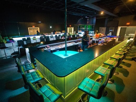 Fairways-Inn-strip-Club-in-Smyrna-Delaware-1